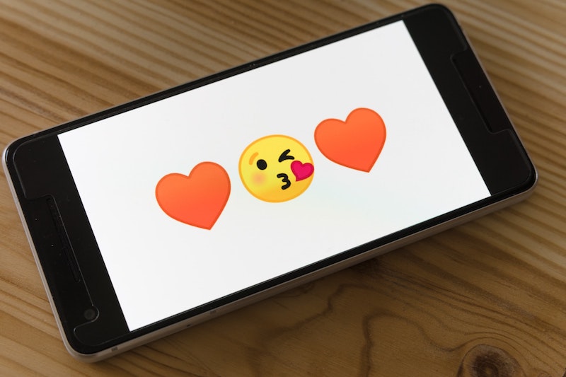 Online dating to start conversations easily
